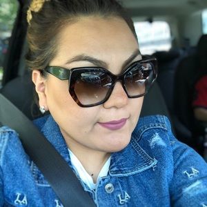 Meet your Posher, Heidy